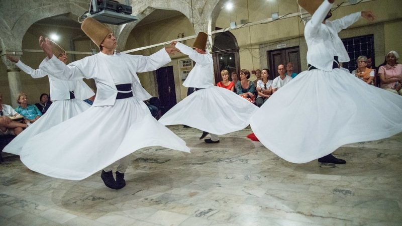 Menelusuri Budaya Tarian Tradisional Maroko