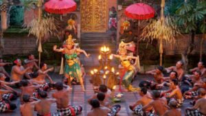 Eksplorasi Kebesaran dan Keunikan Tari Kecak Bali